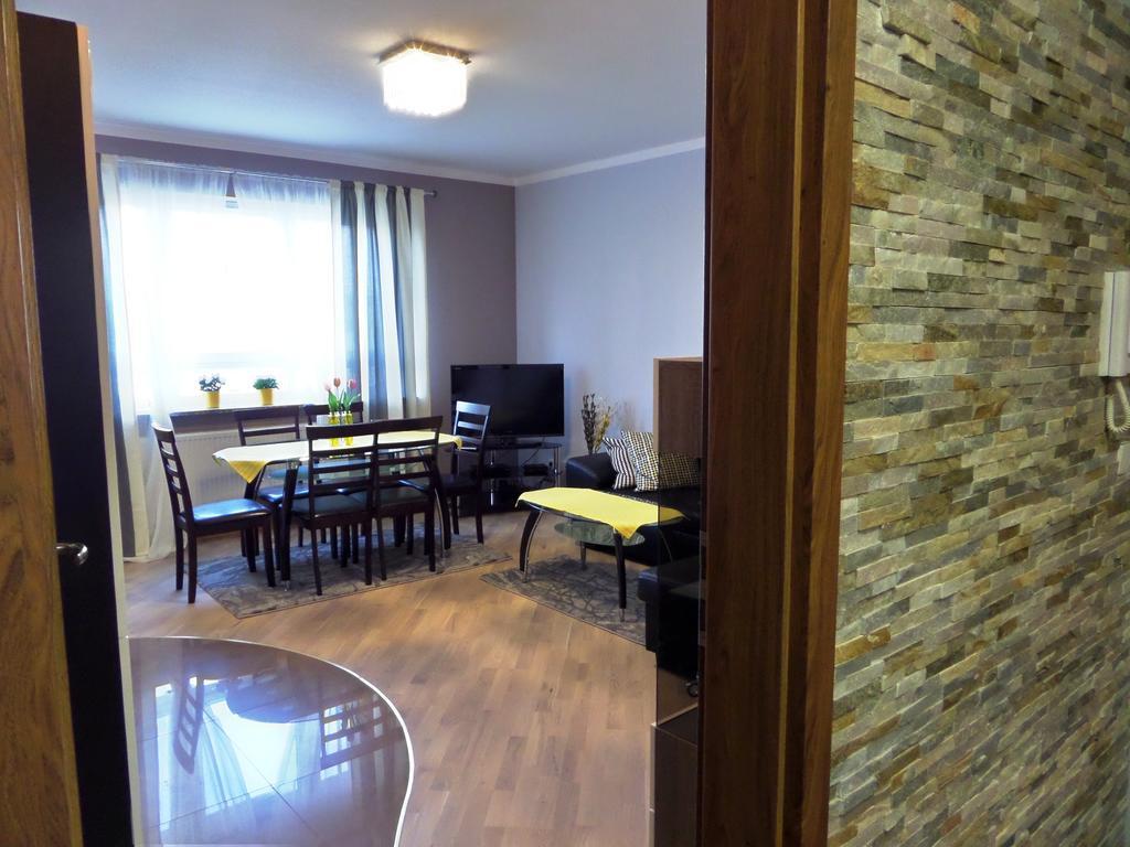 Apartamenty Silver Premium Warsaw Room photo
